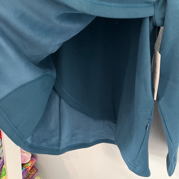 Athleta Cozy Karma Asym Pullover in Dark Sardinia Blue Size L NWT - Picture 5 of 10